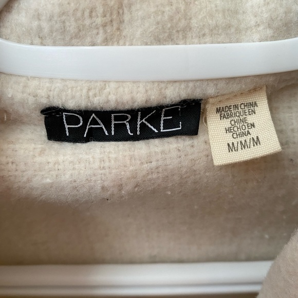 Style for the Priv Cream Shacket Size M - Picture 4 of 4